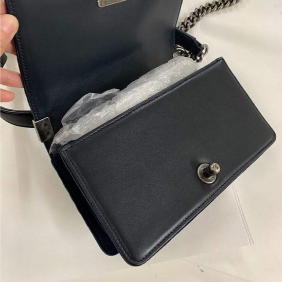 ⭐️SOLD⭐️Chanel Boy Flap Bag Quilted Velvet Small - Picture 10 of 15